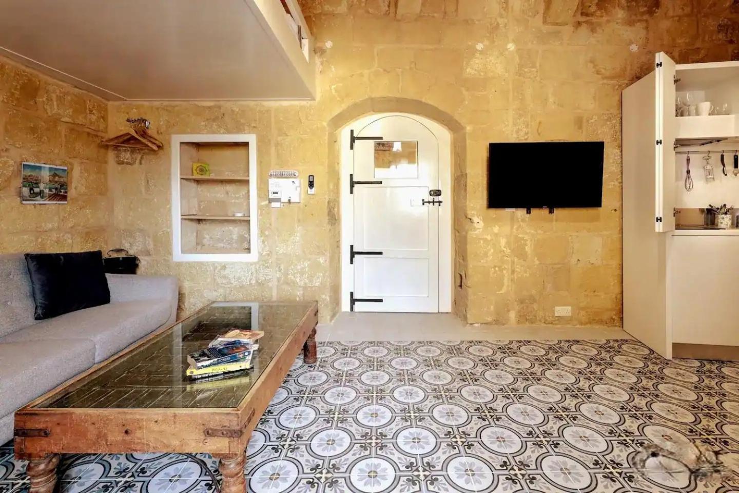 Historic Hideaways - 900 Year Old Converted Studios Victoria Exteriör bild