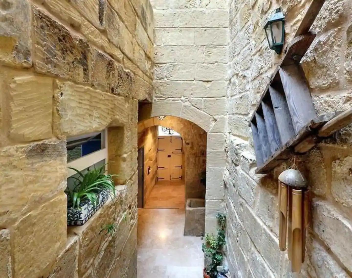 Historic Hideaways - 900 Year Old Converted Studios Victoria Exteriör bild