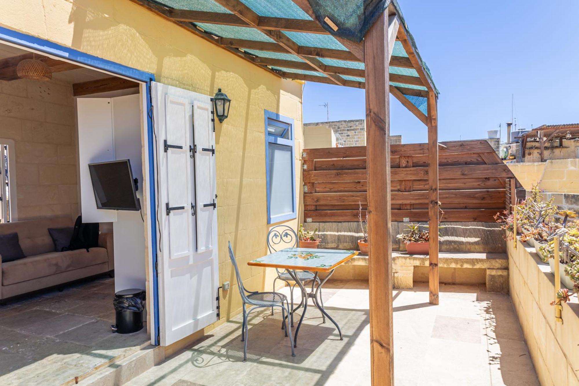 Historic Hideaways - 900 Year Old Converted Studios Victoria Exteriör bild